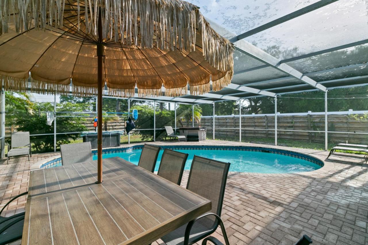 Spacious Modern House. Private Heated Pool And Spa ซาราโซตา ภายนอก รูปภาพ